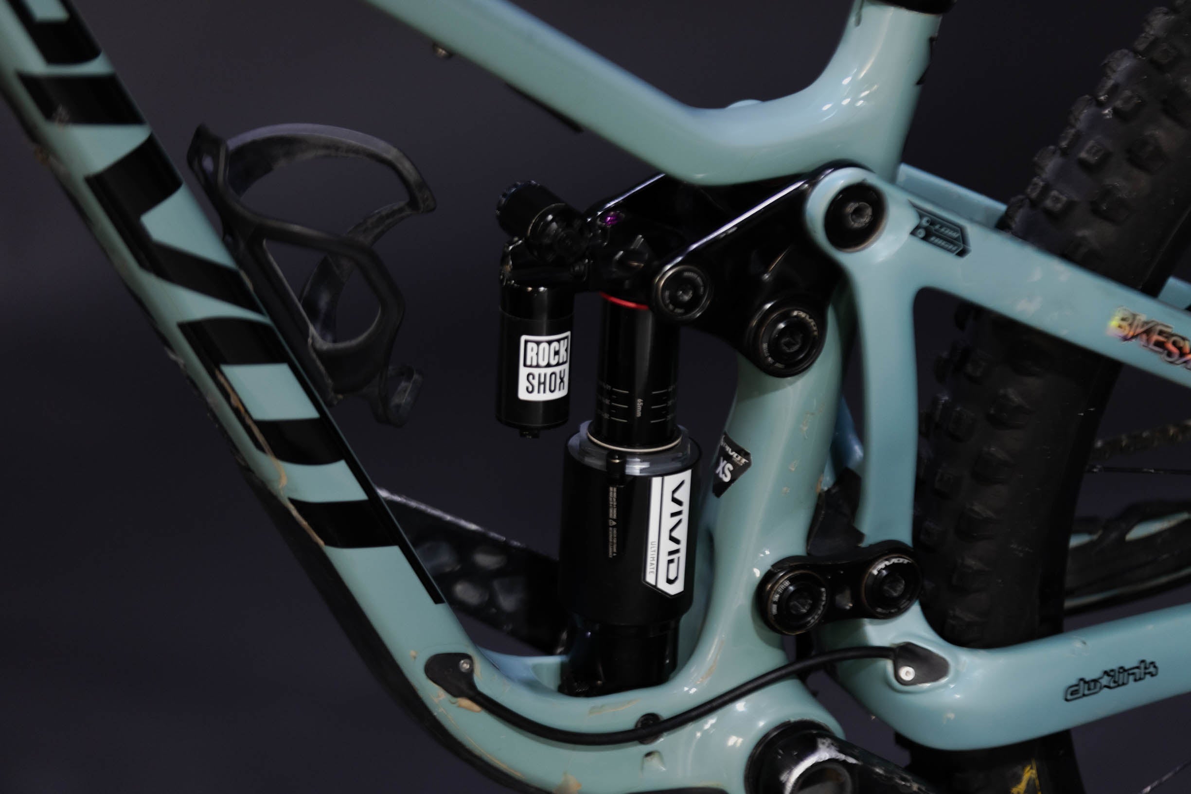 Bicicleta De Montaña Doble Suspensión Pivot Cycles Mach 6 27.5/29" Talla X-Small (2024) Seminueva