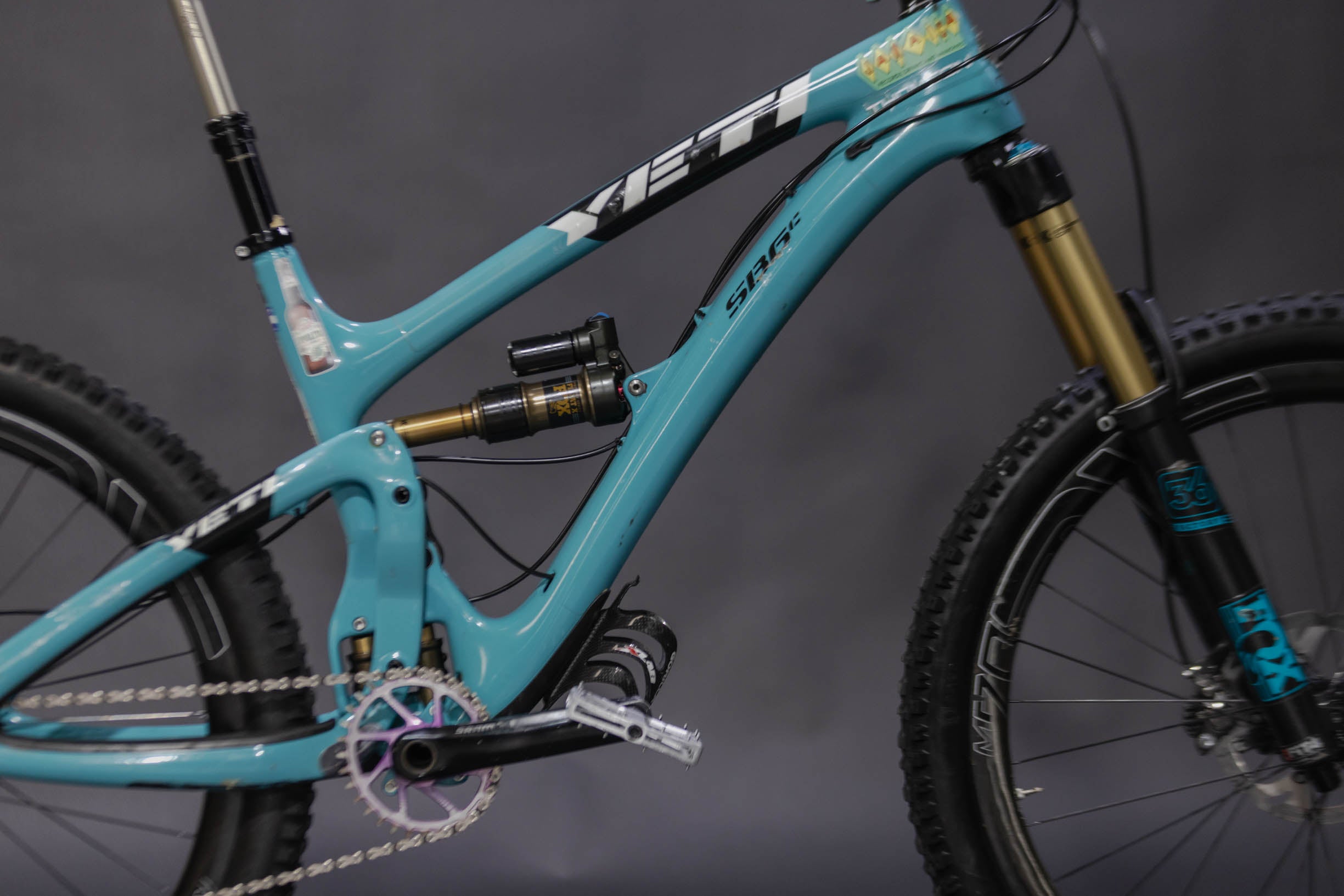Bicicleta de Montaña Doble Supensión Yeti Cycles SB6 27.5" Talla Medium (2018) Seminueva
