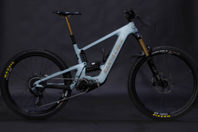 Bicicleta de Montaña Asistida Doble Supensión Santa Cruz Bullit CC 29/27.5" Talla Large (2023) Seminueva