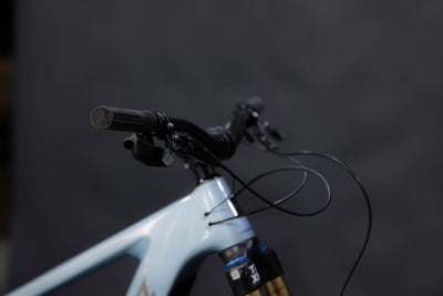 Bicicleta de Montaña Asistida Doble Supensión Santa Cruz Bullit CC 29/27.5" Talla Large (2023) Seminueva