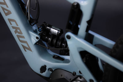 Bicicleta de Montaña Asistida Doble Supensión Santa Cruz Bullit CC 29/27.5" Talla Large (2023) Seminueva