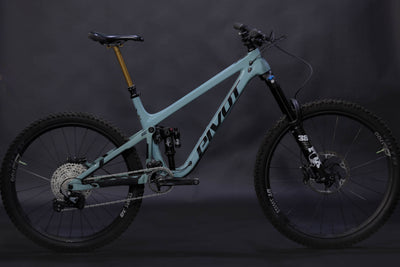 Bicicleta De Montaña Doble Suspensión Pivot Cycles Mach 6 27.5/29" Talla Large (2024) Seminueva