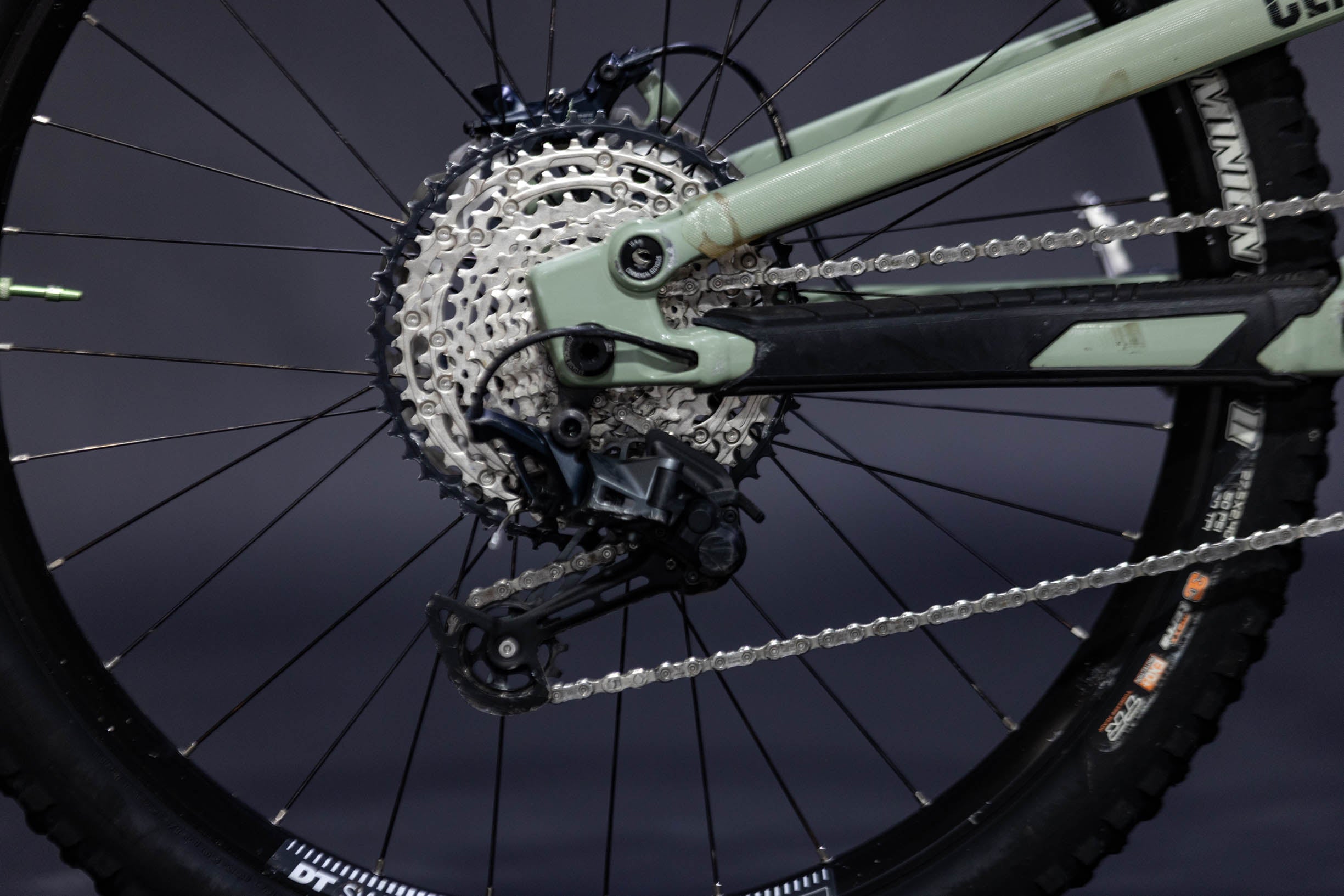 Bicicleta de Montaña Doble Suspension Commencal Clash 27.5" Talla Medium (2021) Seminueva