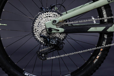 Bicicleta de Montaña Doble Suspension Commencal Clash 27.5" Talla Medium (2021) Seminueva