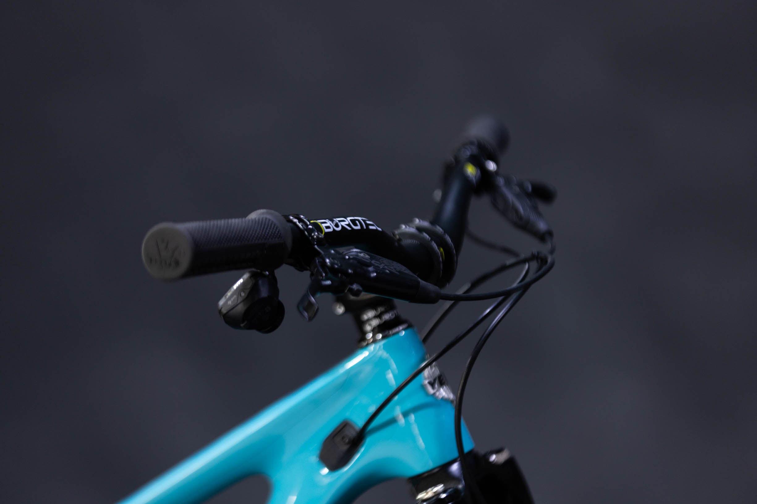 Bicicleta de Montaña Doble Suspension YT ARC Rodado 29" Talla Large (2024) Seminueva
