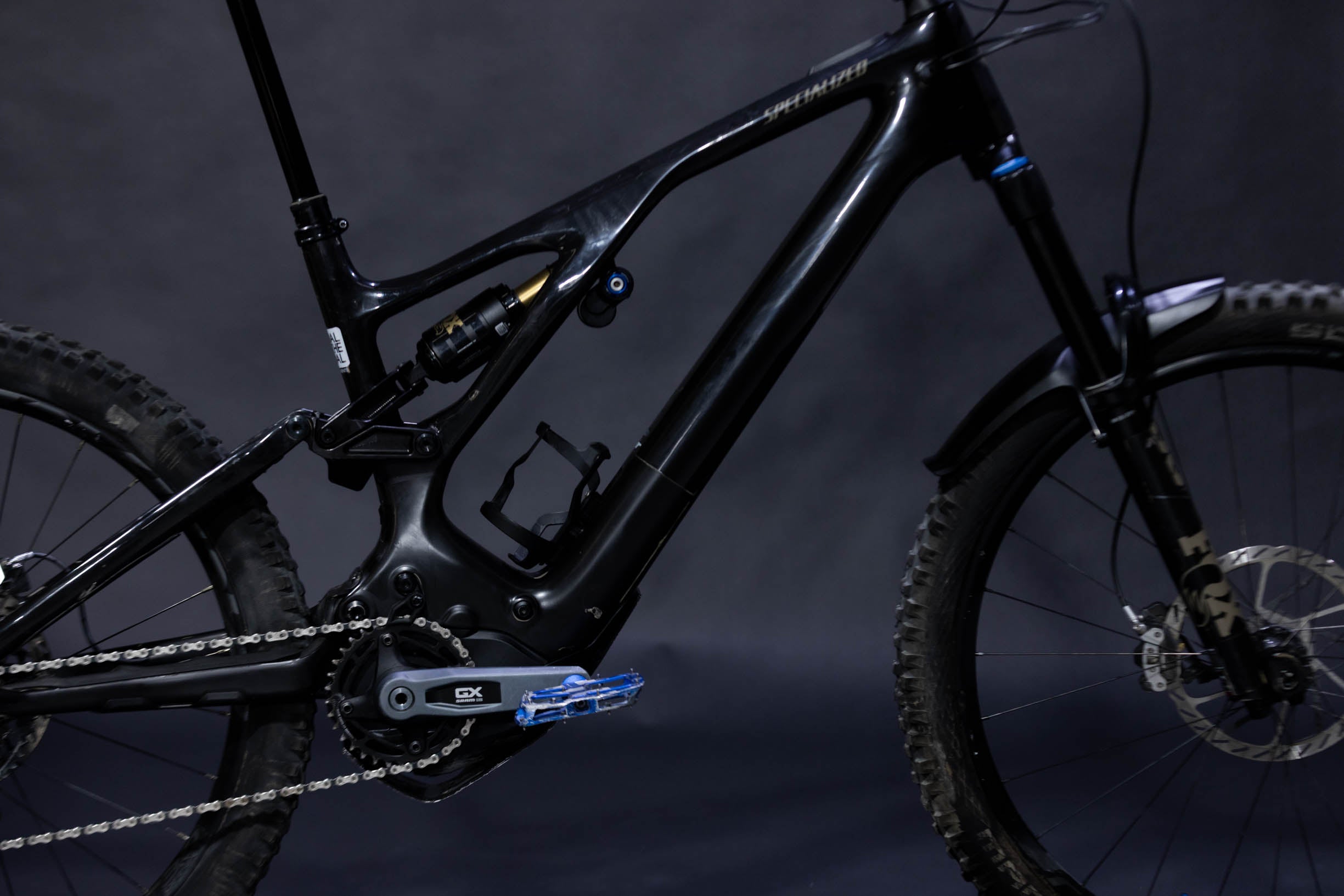 Bicicleta de Montaña Asistida Doble Suspensión Specialized Levo Expert Carbon 27./29" Talla S5 (2024) Seminueva