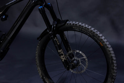 Bicicleta de Montaña Asistida Doble Suspensión Specialized Levo Expert Carbon 27./29" Talla S5 (2024) Seminueva
