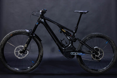 Bicicleta de Montaña Asistida Doble Suspensión Specialized Levo Expert Carbon 27./29" Talla S5 (2024) Seminueva