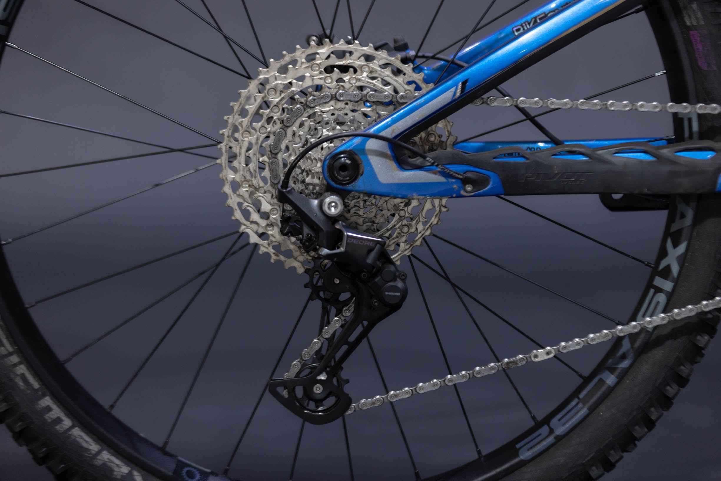 Bicicleta De Montaña Doble Suspensión Pivot Cycles Switchblade 29" Talla Small (2024) Seminueva