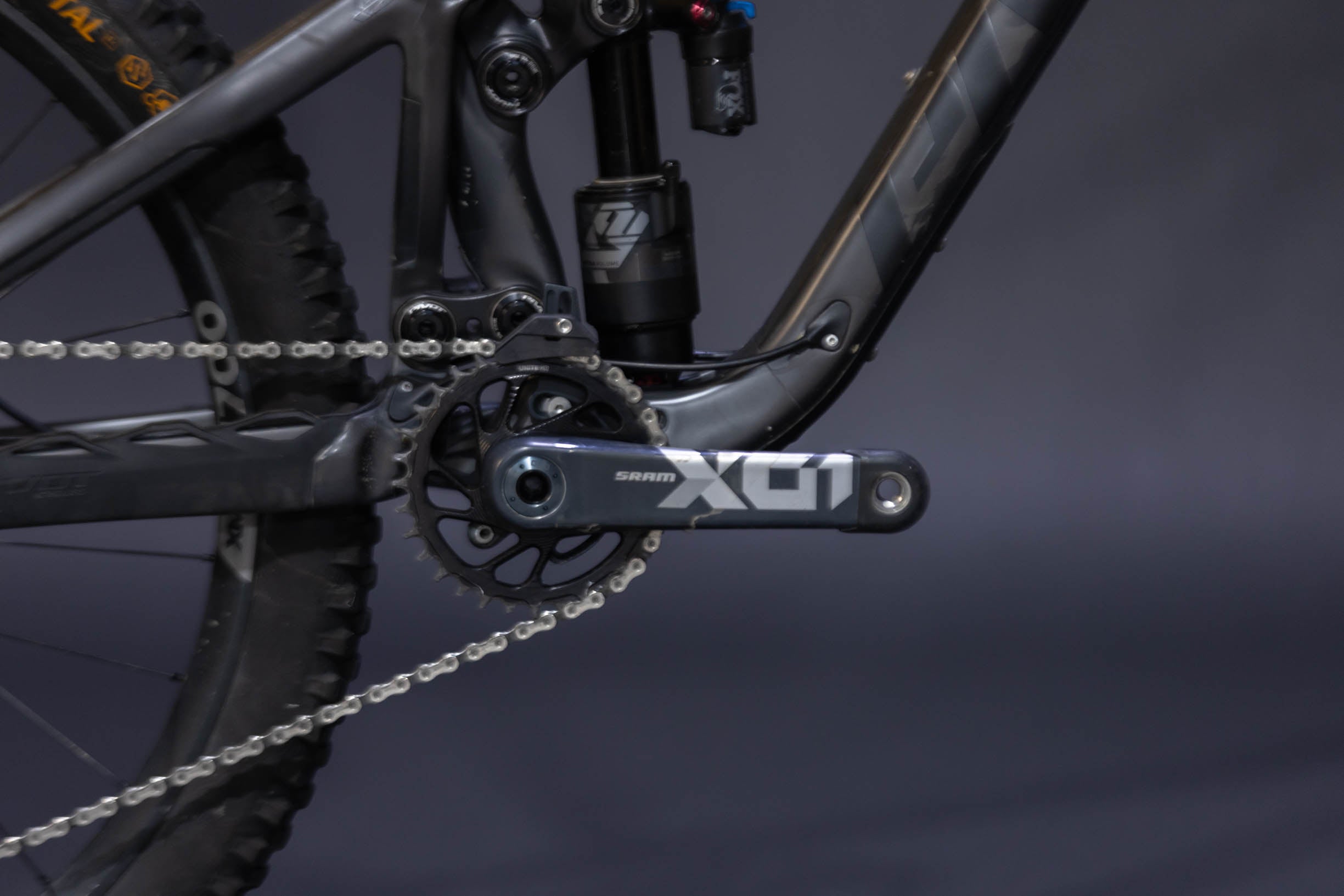 Bicicleta De Montaña Doble Suspensión Pivot Cycles Mach 6 27.5" Talla Medium (2023) Seminueva