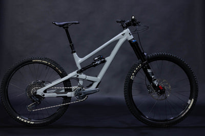 Bicicleta de Montaña Doble Suspension YT Capra MX Core 2 Rodado 27,5/29" Talla Medium  (2023) Seminueva