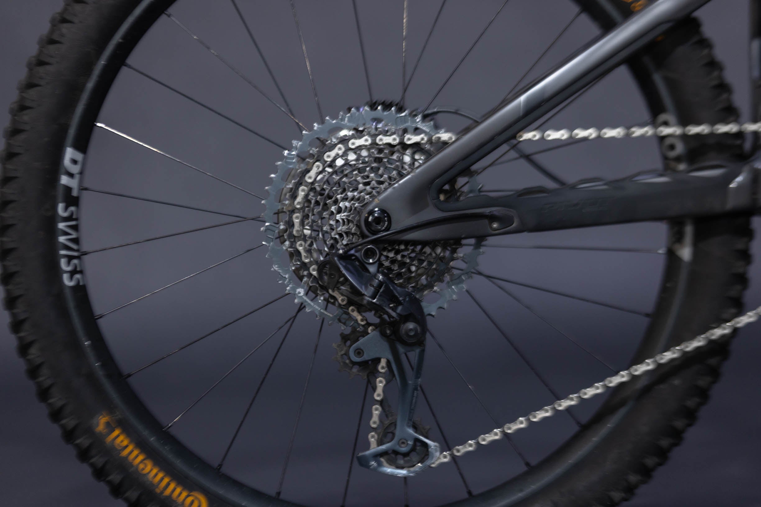 Bicicleta De Montaña Doble Suspensión Pivot Cycles Mach 6 27.5" Talla Medium (2023) Seminueva