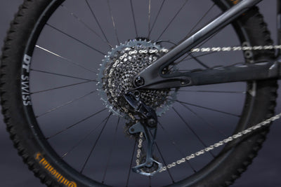 Bicicleta De Montaña Doble Suspensión Pivot Cycles Mach 6 27.5" Talla Medium (2023) Seminueva