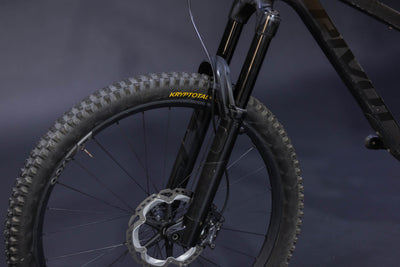 Bicicleta De Montaña Doble Suspensión Pivot Cycles Mach 6 27.5" Talla Medium (2023) Seminueva