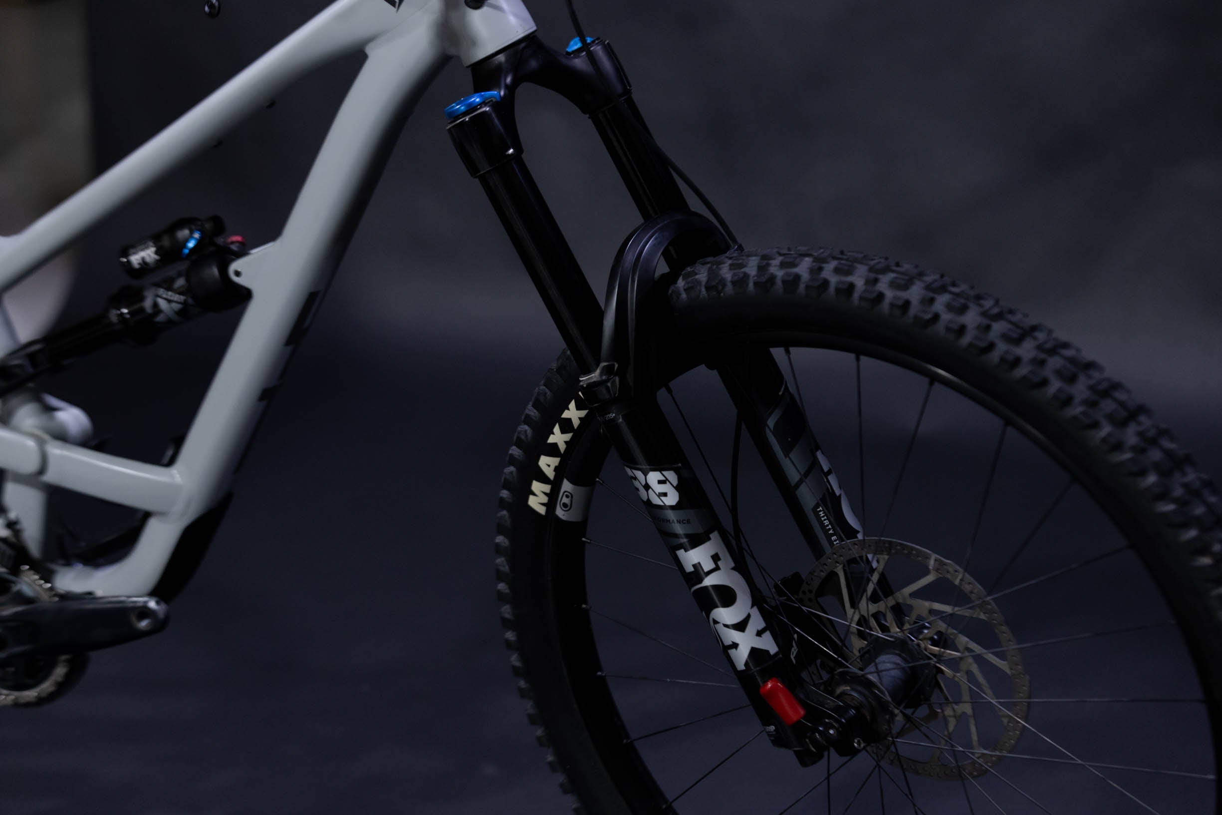 Bicicleta de Montaña Doble Suspension YT Capra MX Core 2 Rodado 27,5/29" Talla Medium  (2023) Seminueva