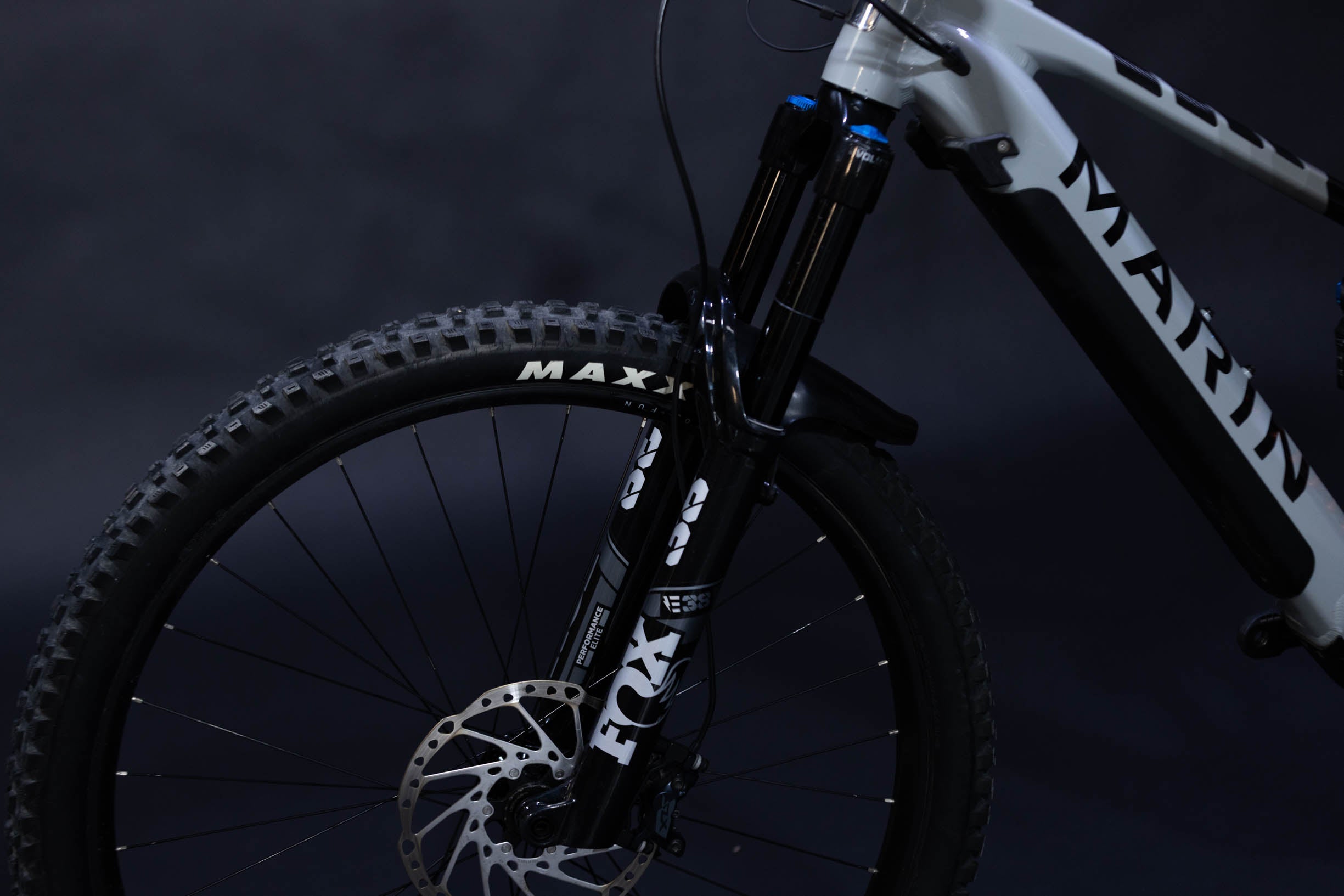 Bicicleta de Montaña Asistida Doble Suspensión Marin Alpine Trail E2 29" Talla Large (2022) Seminueva