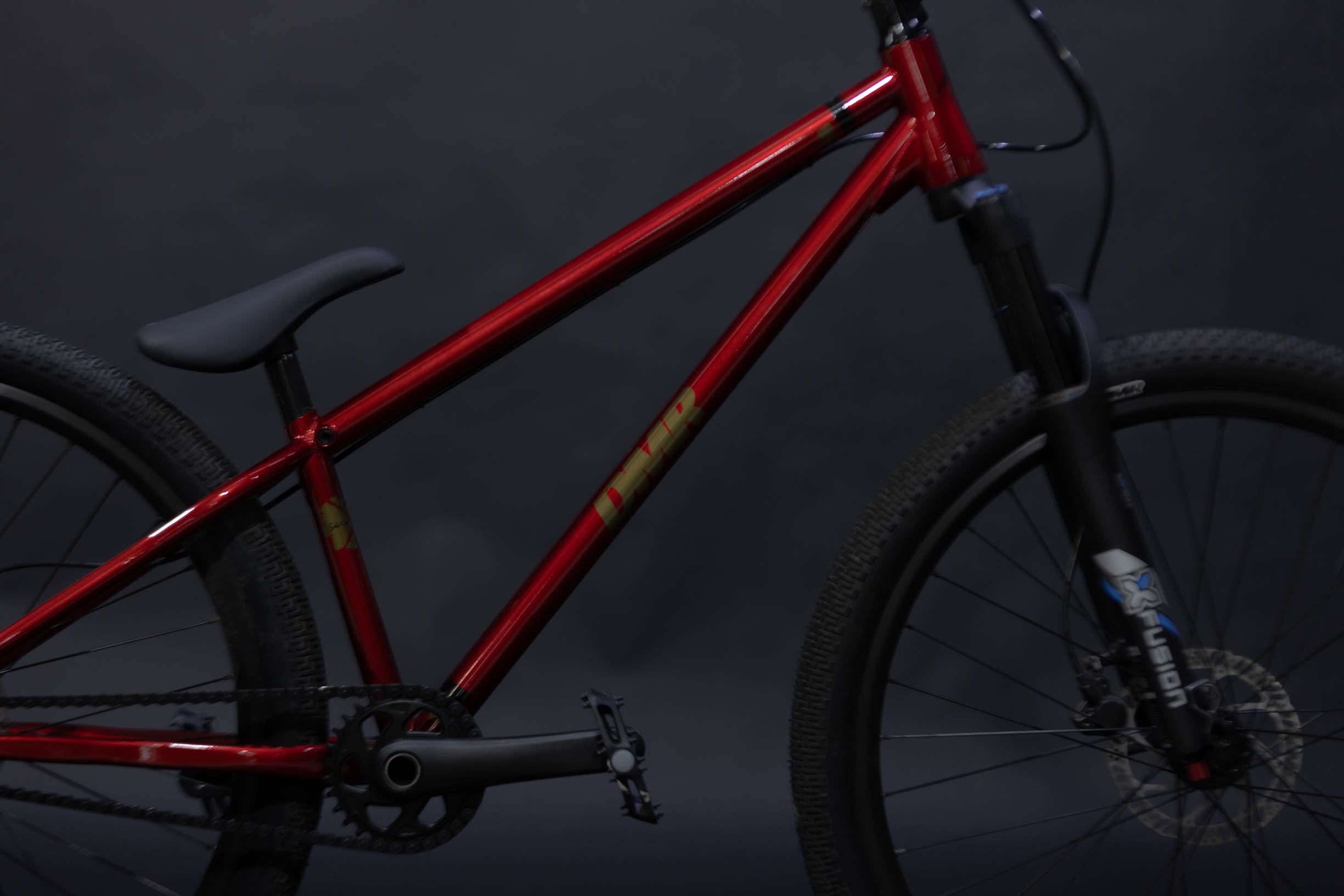 Bicicleta de ciudad Dirt Jump DMR Sect Pro Talla Regular Rodado 26" (2022) Seminueva