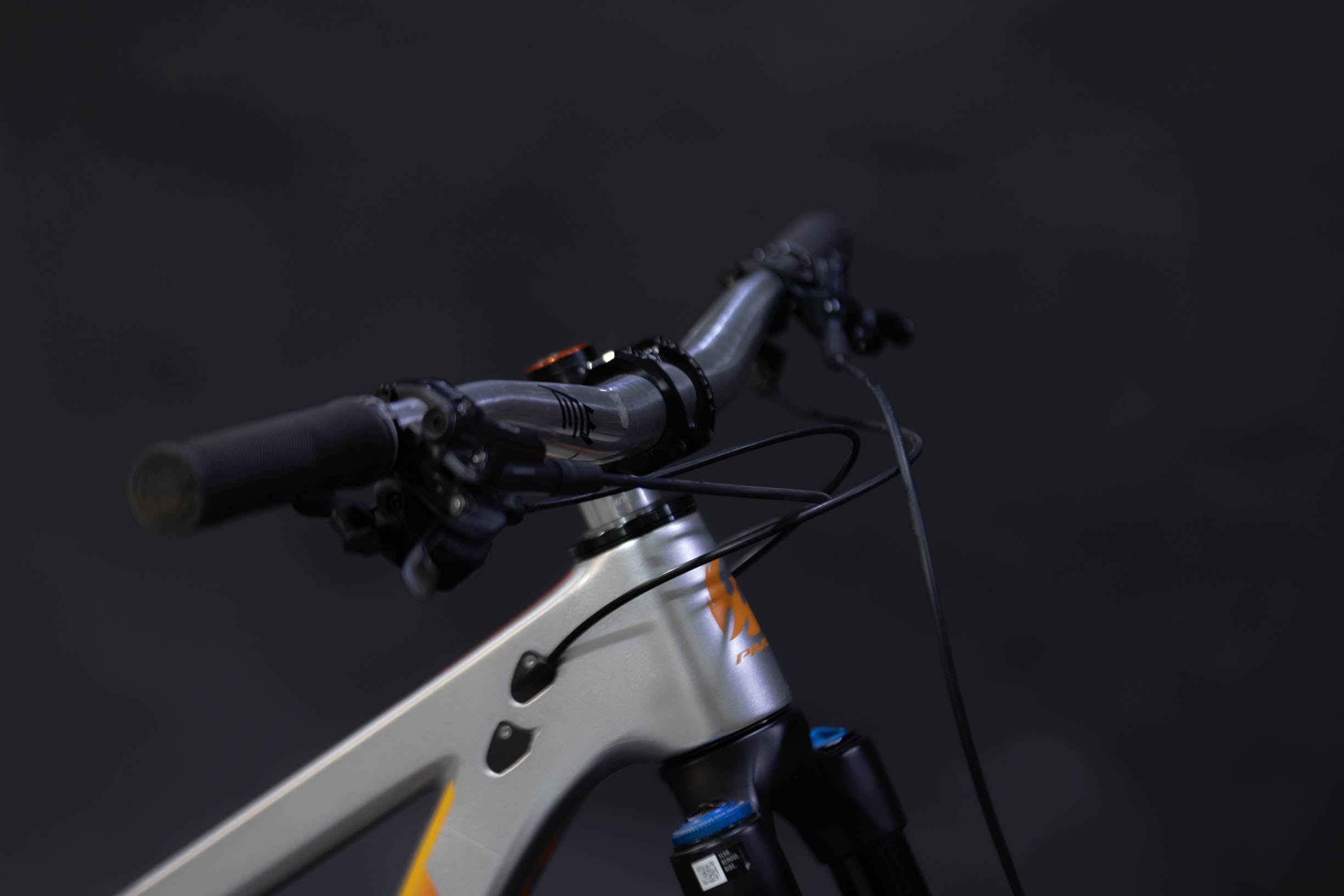 Bicicleta De Montaña Doble Suspensión Pivot Cycles Firebird 29" Talla Small (2024) Seminueva