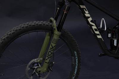 Bicicleta De Montaña Doble Suspensión Pivot Cycles Switchblade 29" Talla Small (2025) Seminueva
