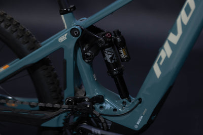 Bicicleta de Montaña Asistida Doble Suspensión Pivot Cycles Shuttle LT 29" Talla Small (2025) (NUEVA)
