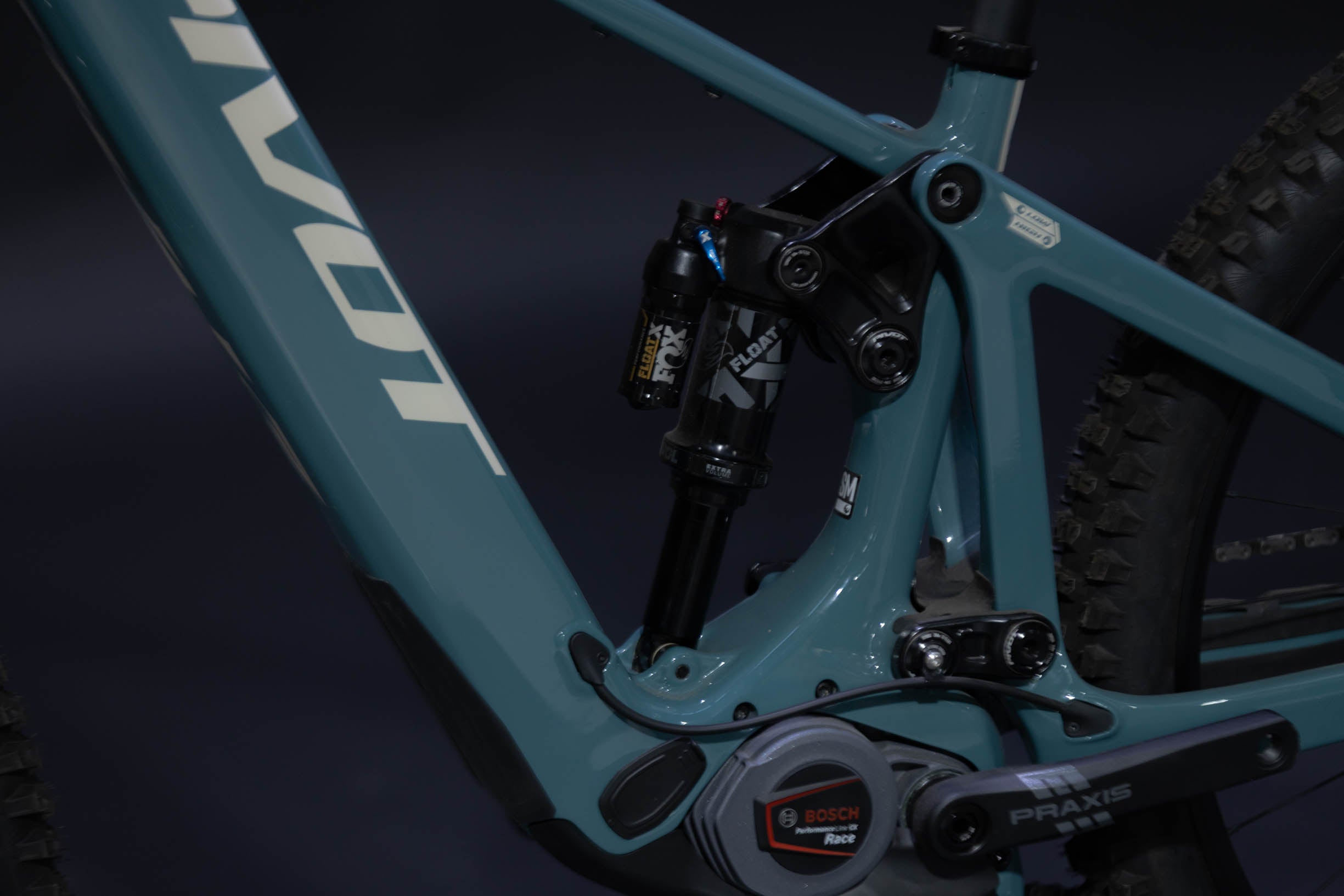 Bicicleta de Montaña Asistida Doble Suspensión Pivot Cycles Shuttle LT 29" Talla Small (2025) (NUEVA)