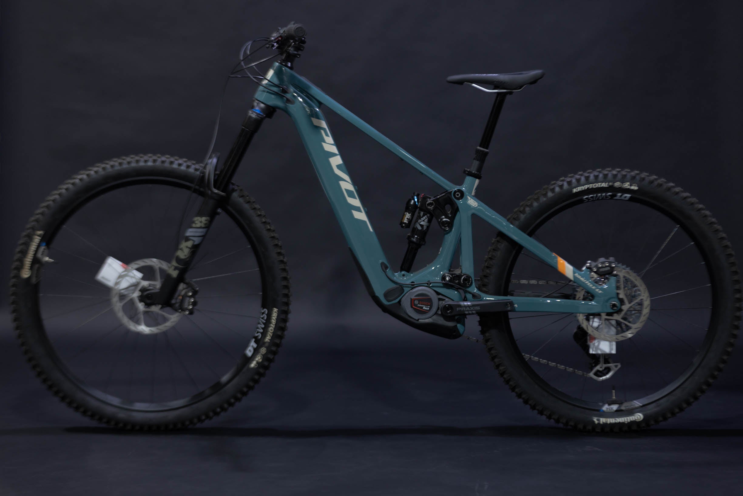 Bicicleta de Montaña Asistida Doble Suspensión Pivot Cycles Shuttle LT 29" Talla Small (2025) (NUEVA)