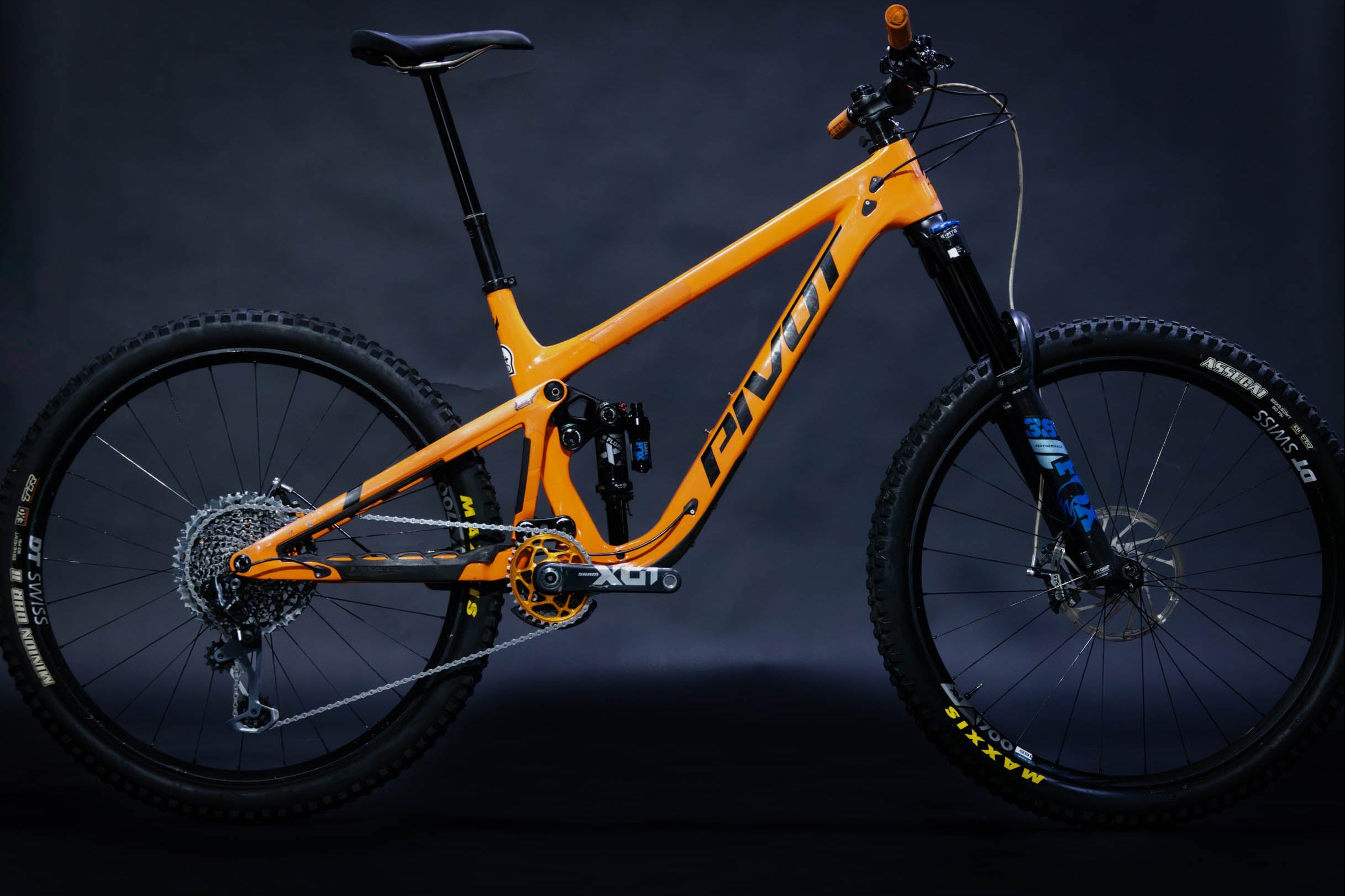 Bicicleta De Montaña Doble Suspensión Pivot Cycles Firebird 29" Talla Large (2023) Seminueva