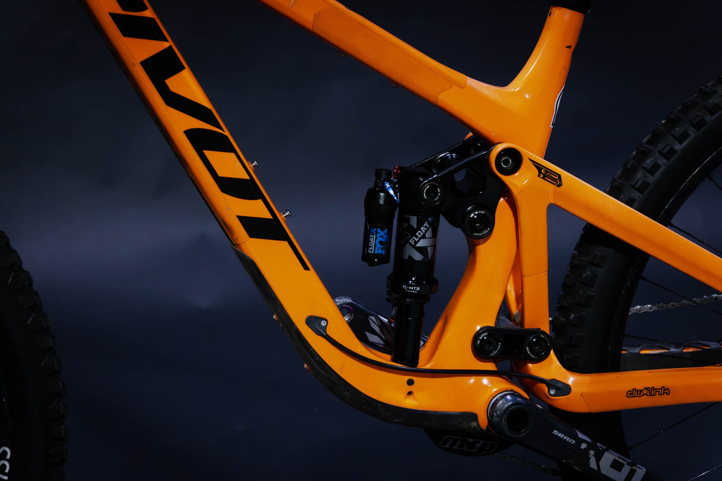 Bicicleta De Montaña Doble Suspensión Pivot Cycles Firebird 29" Talla Large (2023) Seminueva