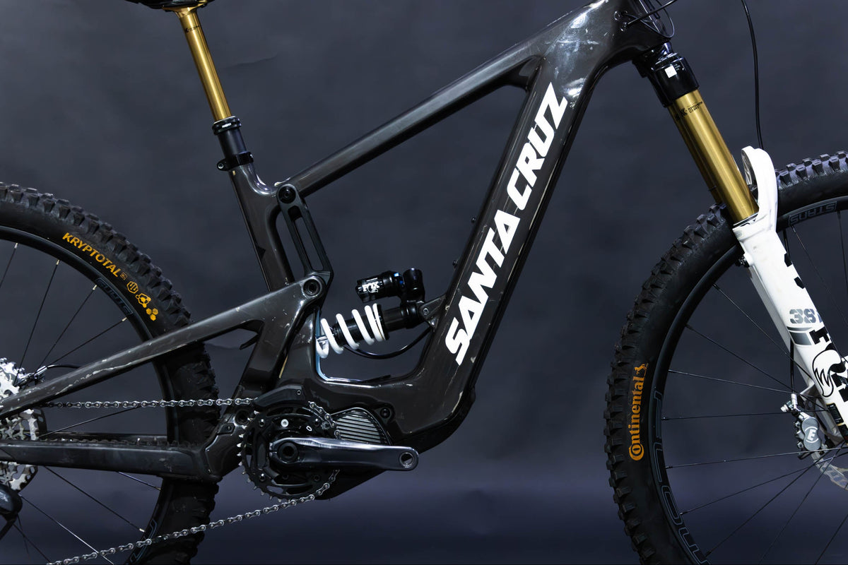 Bicicleta de Montaña Asistida Doble Supensión Santa Cruz Bullit CC 29/27.5" Talla Medium (2024) Seminueva