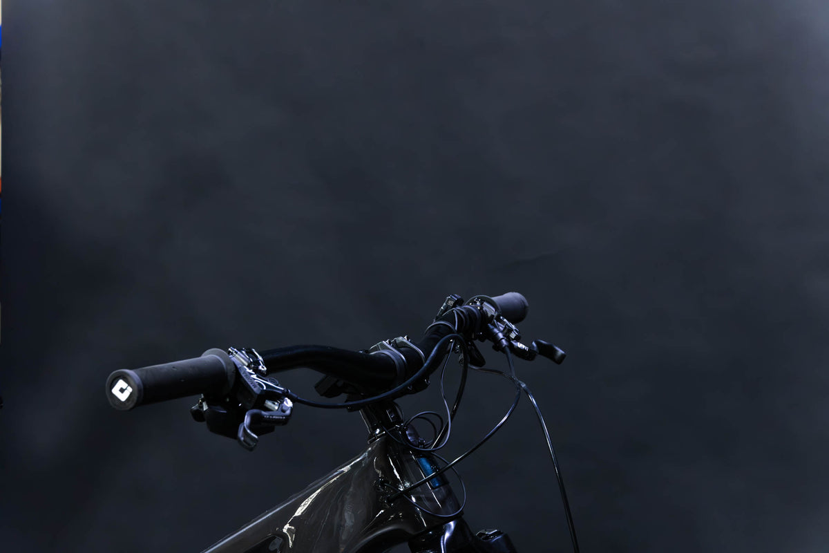 Bicicleta de Montaña Asistida Doble Supensión Santa Cruz Bullit CC 29/27.5" Talla Medium (2024) Seminueva
