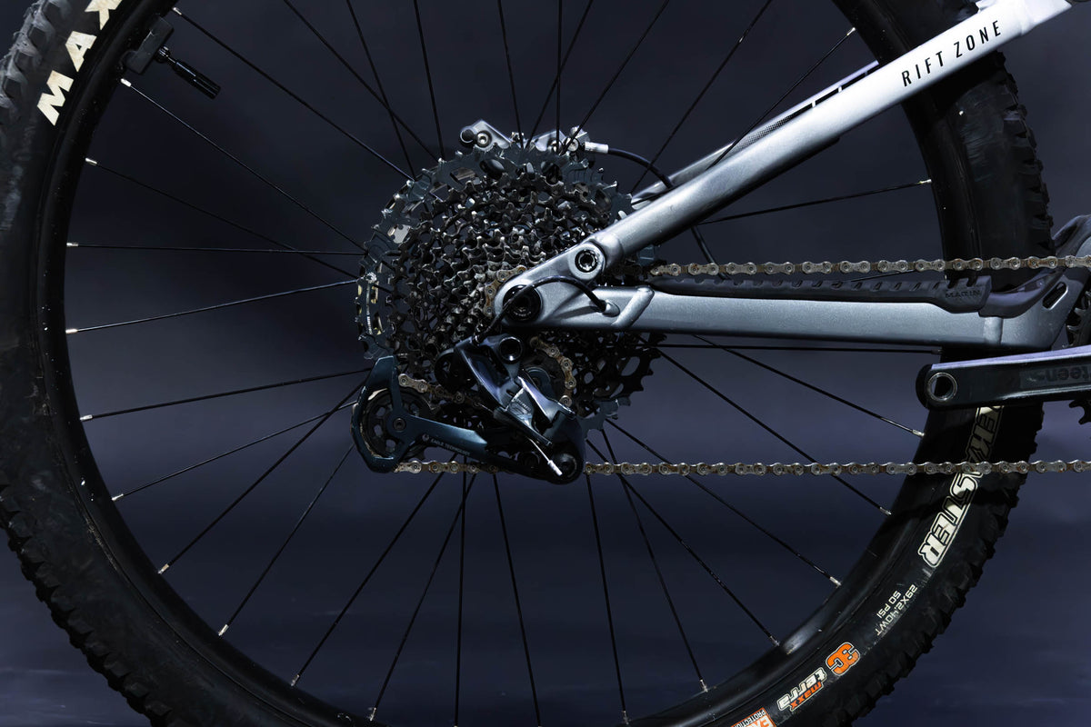 Bicicleta de Montaña Asistida Doble Suspensión Marin Rift Zone EL2 29" Talla Medium (2025) Seminueva