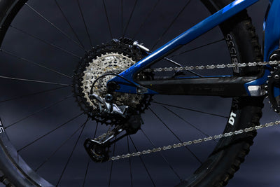Bicicleta de Montaña Asistida Doble Suspensión Pivot Cycles Shuttle AM 29" Talla Medium (2022) Seminueva