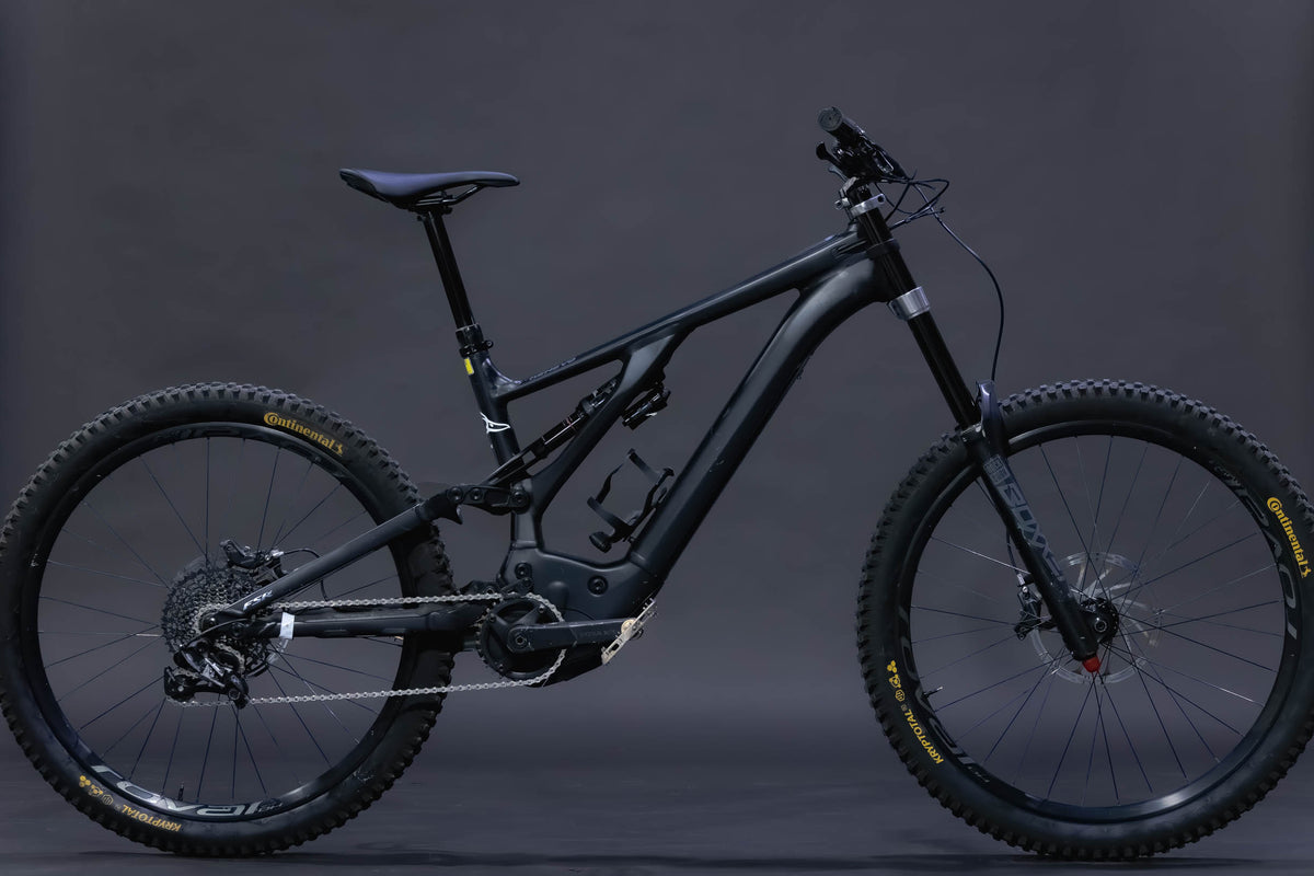 Bicicleta de Montaña Asistida Doble Suspensión Specialized Kenevo 27.5" Talla Large S4 (2021) Seminueva