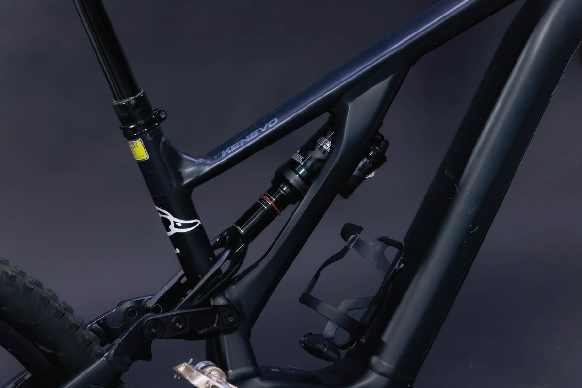 Bicicleta de Montaña Asistida Doble Suspensión Specialized Kenevo 27.5" Talla Large S4 (2021) Seminueva