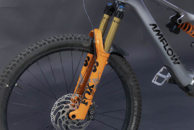 Bicicleta de Montaña Asistida Doble Suspensión Amflow PL Carbon  29" Talla Medium (2025) (Seminueva)