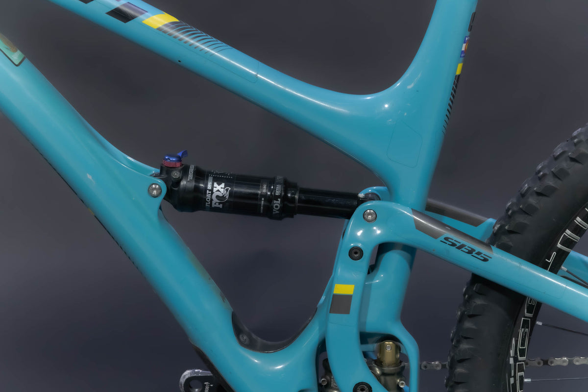 Bicicleta de Montaña Doble Supensión Yeti Cycles SB5 27.5" Talla Large (2018) Seminueva