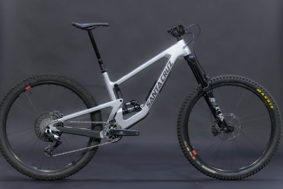 Bicicleta de Montaña Doble Supensión Santa Cruz Megatower C 29" Talla Large (2026) Seminueva