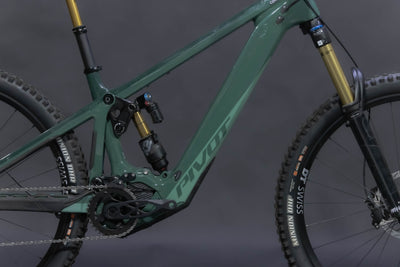 Bicicleta de Montaña Asistida Doble Suspensión Pivot Cycles Shuttle LT 29" Talla Medium (2023) Seminueva