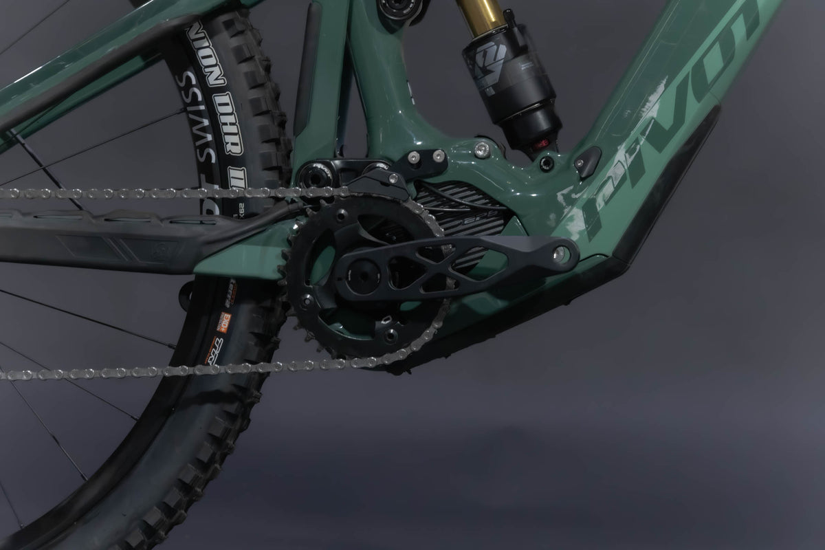 Bicicleta de Montaña Asistida Doble Suspensión Pivot Cycles Shuttle LT 29" Talla Medium (2023) Seminueva