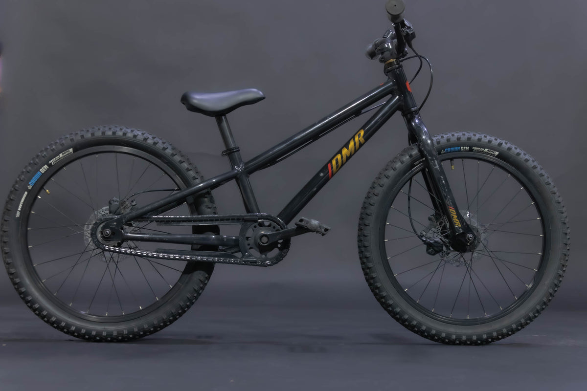 Bicicleta para Niño DMR Sidekick Ride 20" Talla Extra Small (2023) Seminueva