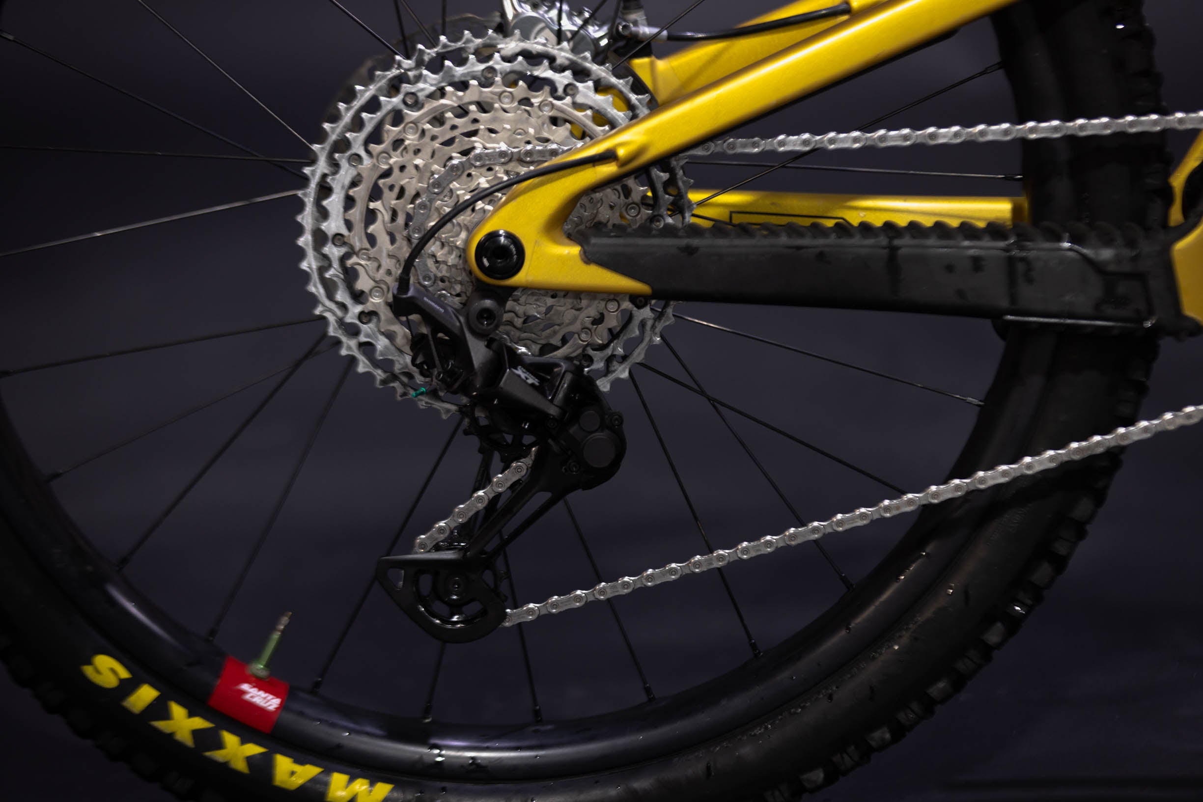 Bicicleta de Montaña Doble Supensión Santa Cruz Bronson  27.5/29" Talla Large (2022) Seminueva