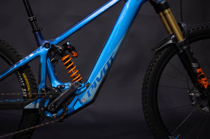 Bicicleta de Montaña Asistida Doble Suspensión Pivot Cycles Shuttle LT 29" Talla Medium (2023) Seminueva