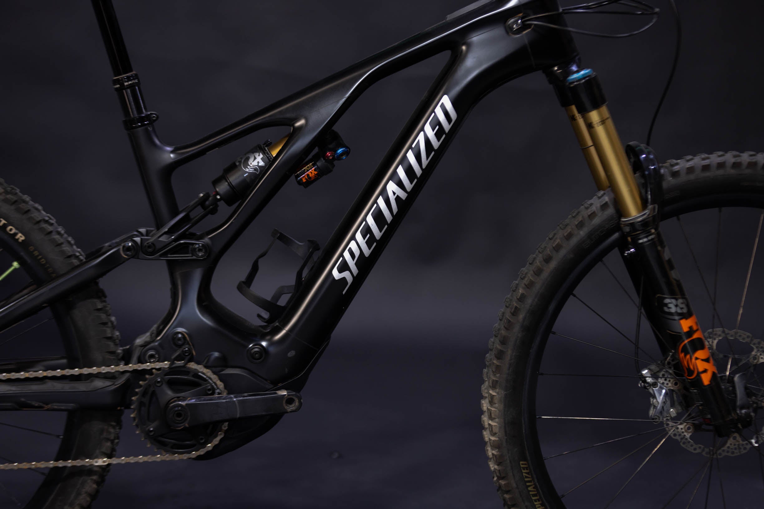 Bicicleta de Montaña Asistida Doble Suspensión Specialized Levo Carbon 27./29" Talla S4 (2024) Seminueva