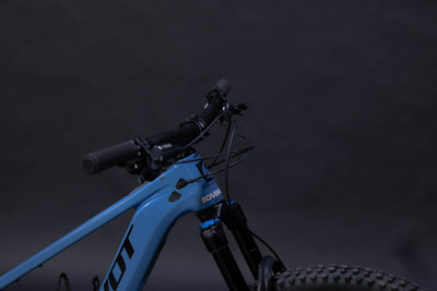 Bicicleta de Montaña Asistida Doble Suspensión Pivot Cycles Shuttle AM 29" Talla Small (2024) Seminueva
