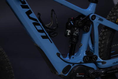 Bicicleta de Montaña Asistida Doble Suspensión Pivot Cycles Shuttle AM 29" Talla Small (2024) Seminueva