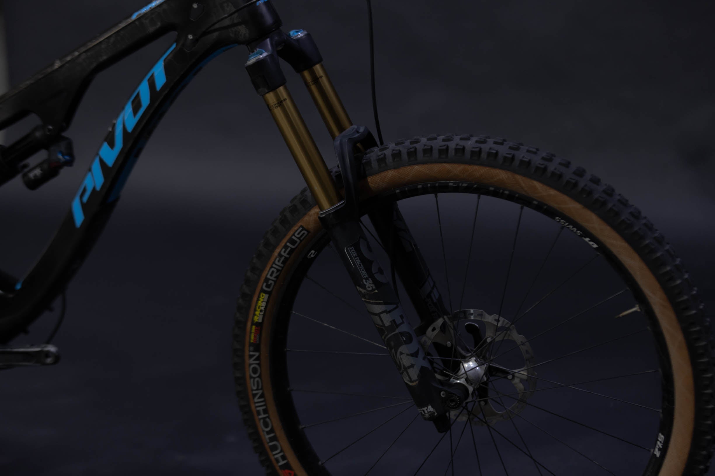 Bicicleta De Montaña Doble Suspensión Pivot Cycles Firebird 27.5" Talla Large (2019) Seminueva