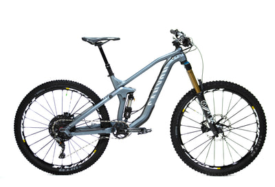 Bicicleta de Montaña Doble Supensión Canyon Strive AL 27.5" Talla Small (2016) Seminueva
