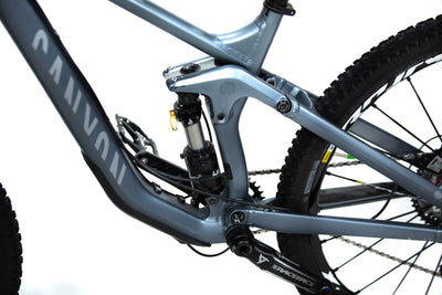 Bicicleta de Montaña Doble Supensión Canyon Strive AL 27.5" Talla Small (2016) Seminueva
