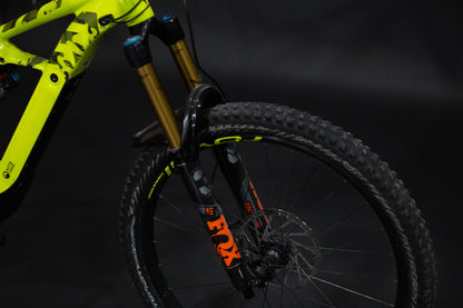 Bicicleta de Montaña Asistida Doble Suspensión Specialized Kenevo Comp 27.5" Talla Large S4 (2019) Seminueva