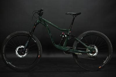 Bicicleta de Montaña Doble Suspensión Knolly Warden 27.5" Talla Medium (2023) Seminueva